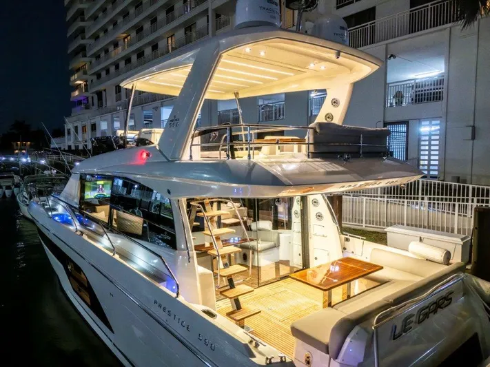 59' 2020 Prestige 590 Flybridge Yacht Photos Pics 