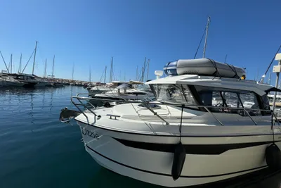 2021 Parker 760 Quest
