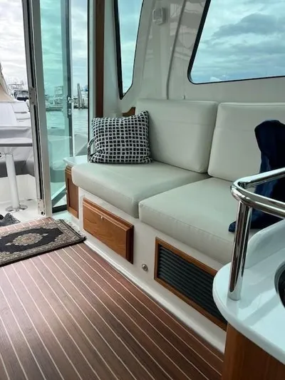 Jacfalcon Yacht Photos Pics 