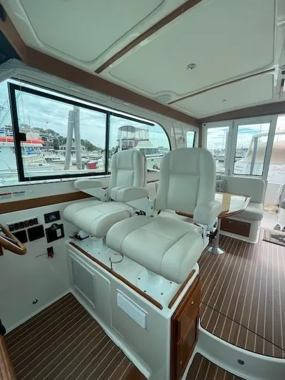 Jacfalcon Yacht Photos Pics 