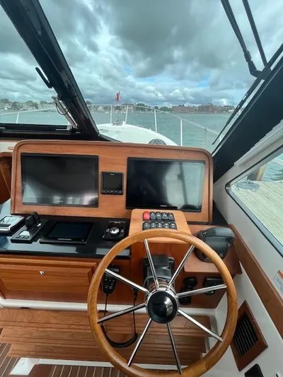 Jacfalcon Yacht Photos Pics 