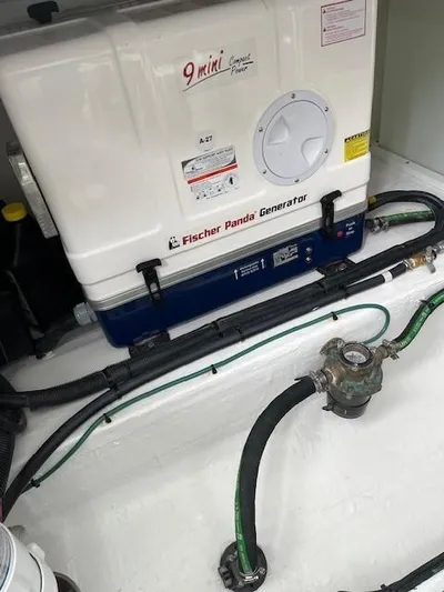 Jacfalcon Yacht Photos Pics 