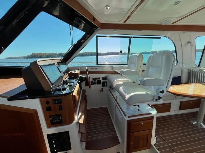 Jacfalcon Yacht Photos Pics 