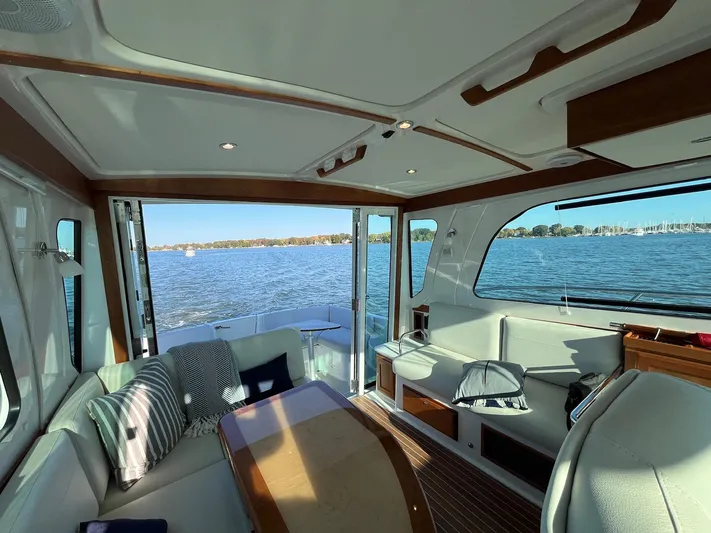 Jacfalcon Yacht Photos Pics 