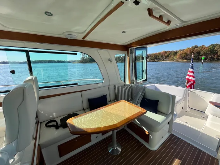 Jacfalcon Yacht Photos Pics 