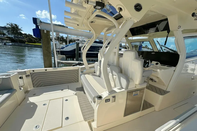 Irrigator Yacht Photos Pics 