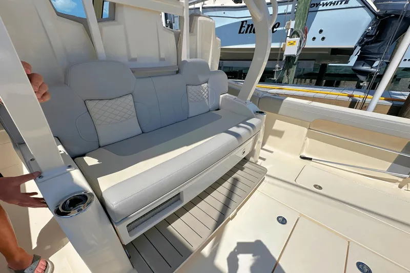 Irrigator Yacht Photos Pics 