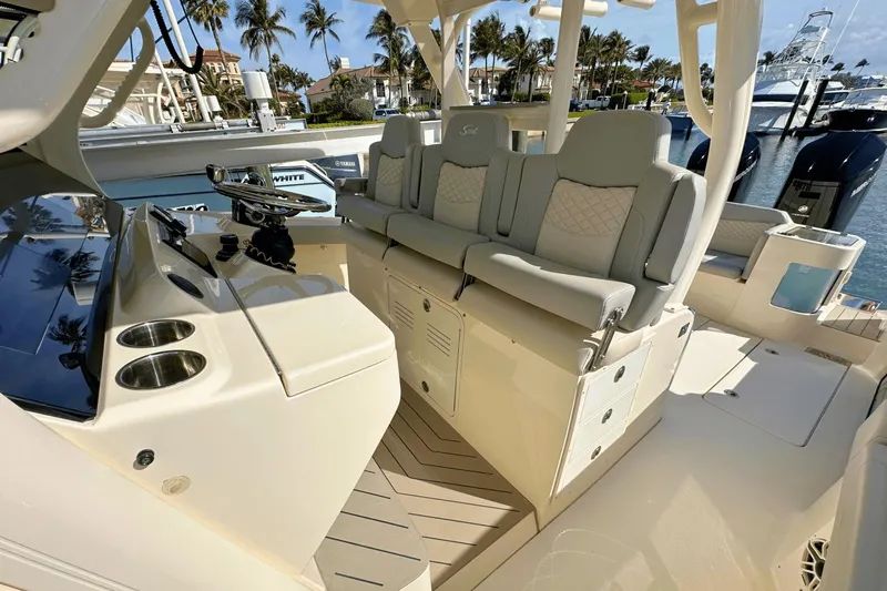 Irrigator Yacht Photos Pics 