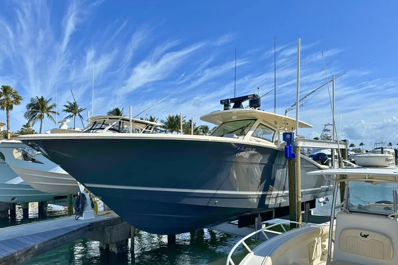 Irrigator Yacht Photos Pics 