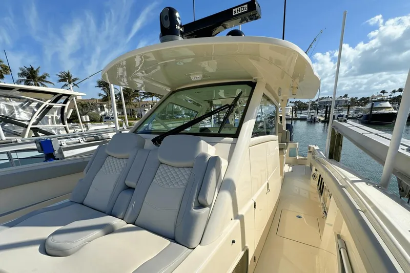 Irrigator Yacht Photos Pics 