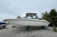 2023 Boston Whaler 240 Vantage