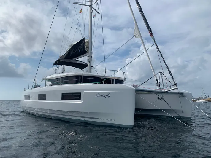 Butterfly Yacht Photos Pics 