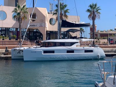 Yacht