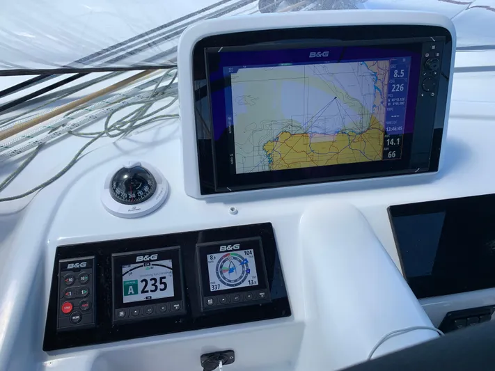 Butterfly Yacht Photos Pics 