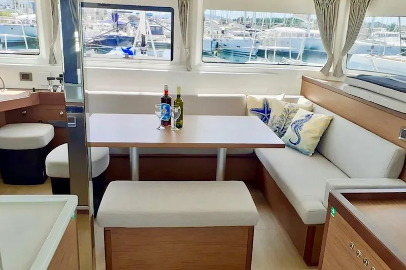 Butterfly Yacht Photos Pics 