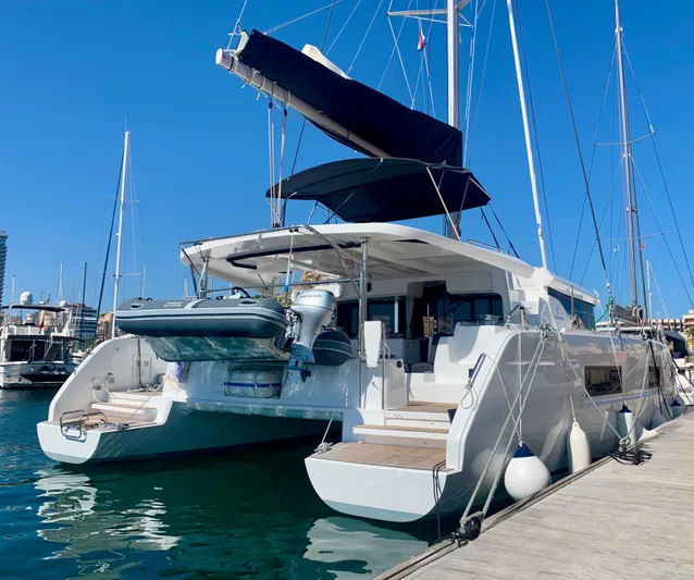 Butterfly Yacht Photos Pics 