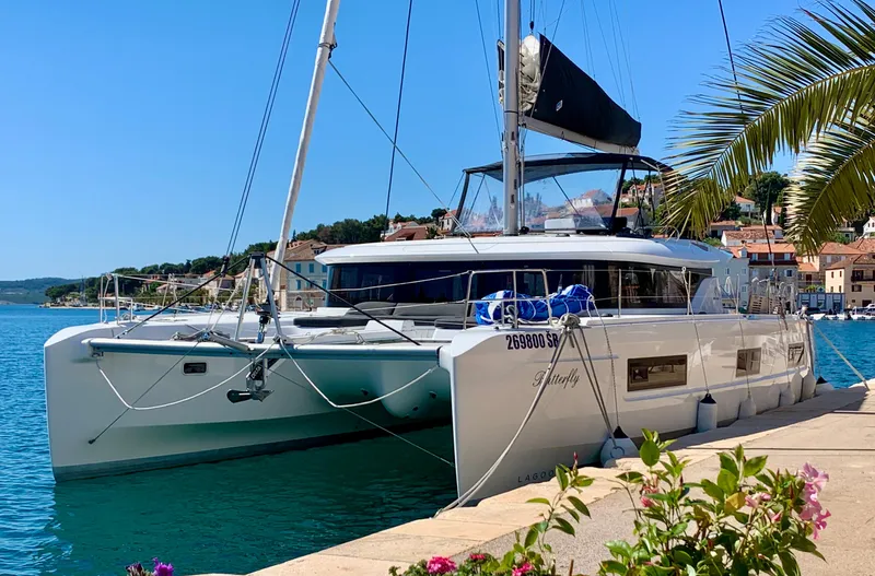 Butterfly Yacht Photos Pics 