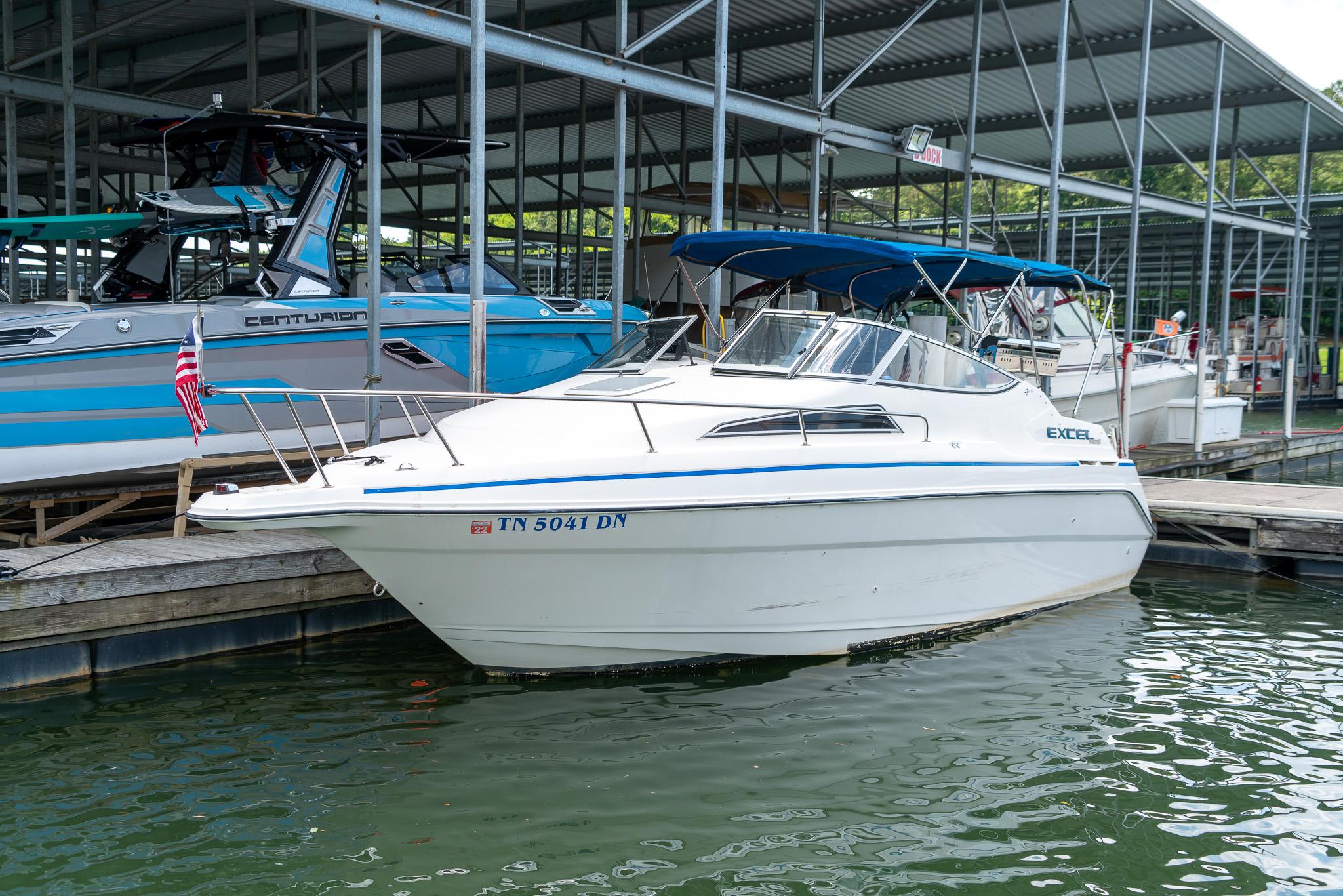 1997 Wellcraft Excel 23 SE Cuddy Cabin till salu YachtWorld