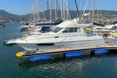 2002 Rodman 900