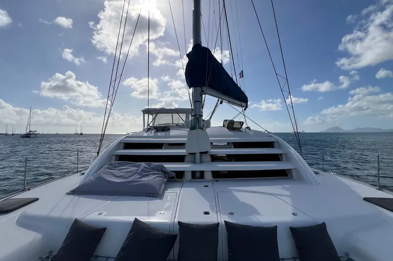 Mahi Mahi Yacht Photos Pics Sailing on a 2009 Leopard 46 catamaran with clear skies and ocean views.