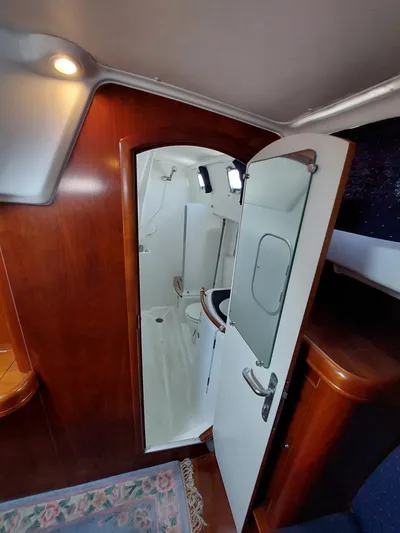 Wind & Wine Yacht Photos Pics 