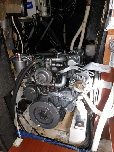 Wind & Wine Yacht Photos Pics 