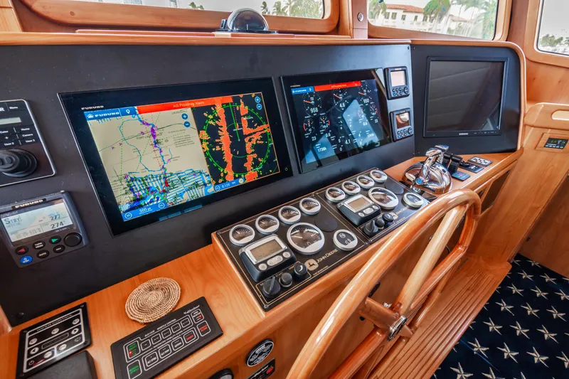 Merry Lady Yacht Photos Pics 