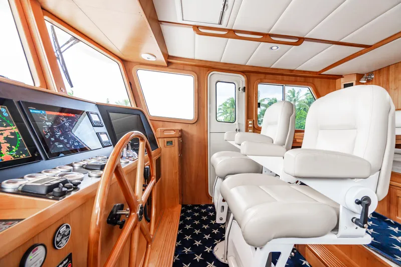 Merry Lady Yacht Photos Pics 