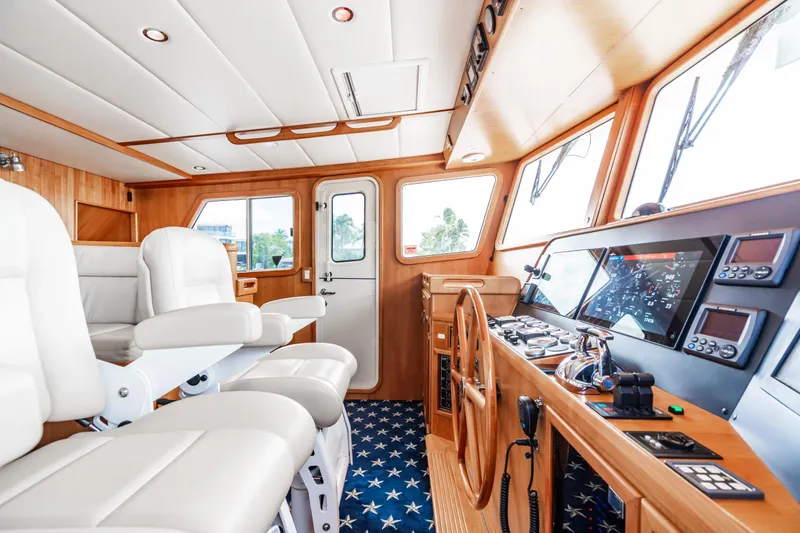 Merry Lady Yacht Photos Pics 