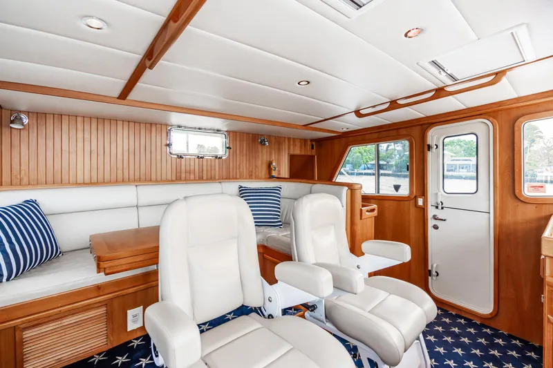 Merry Lady Yacht Photos Pics 