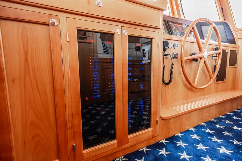 Merry Lady Yacht Photos Pics 