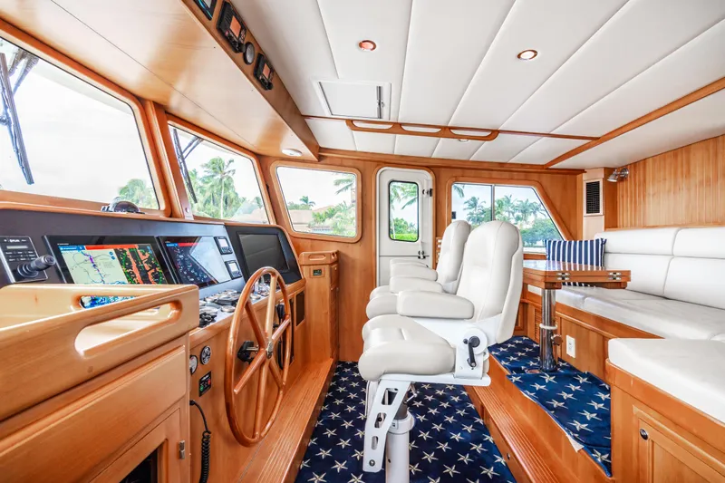 Merry Lady Yacht Photos Pics 