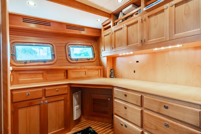 Merry Lady Yacht Photos Pics 