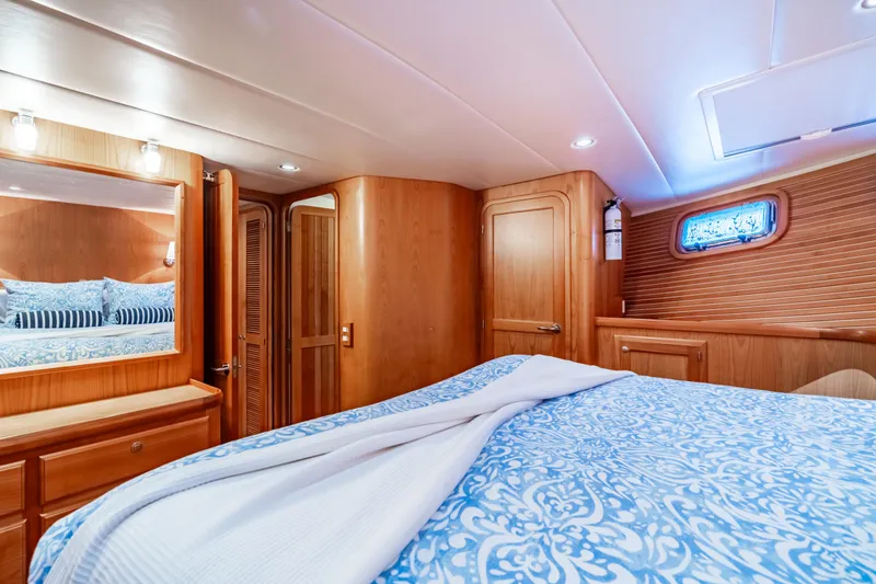 Merry Lady Yacht Photos Pics 