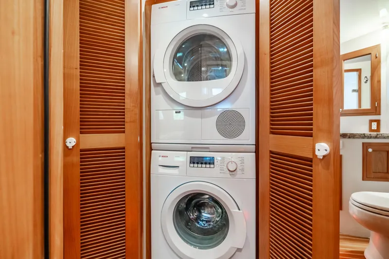 Merry Lady Yacht Photos Pics 