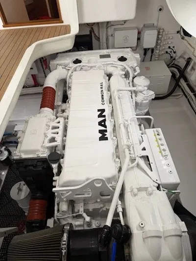 Long Shot II Yacht Photos Pics 