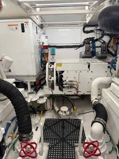 Long Shot II Yacht Photos Pics 