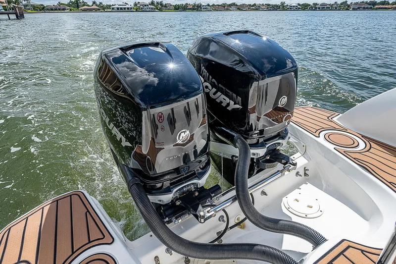  Yacht Photos Pics 2018 Boston Whaler 270 Vantage with twin Mercury outboard engines on water.