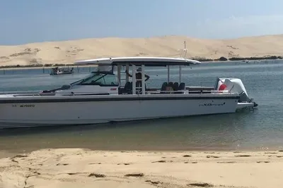 2019 Axopar 37' Sun-Top