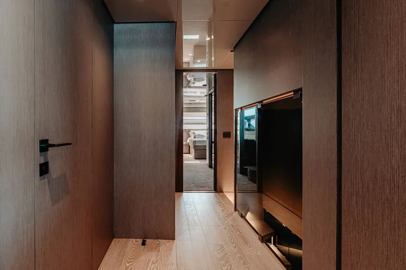 Sl106a Yacht Photos Pics 