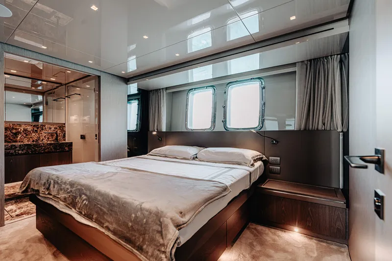 Sl106a Yacht Photos Pics 