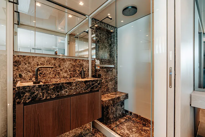 Sl106a Yacht Photos Pics 