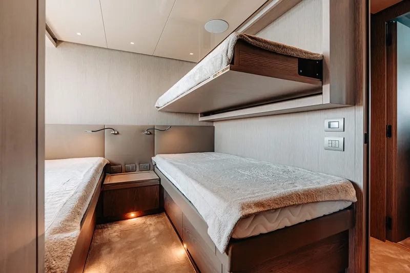 Sl106a Yacht Photos Pics 