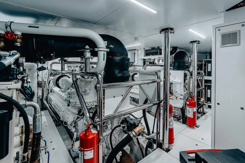 Sl106a Yacht Photos Pics 