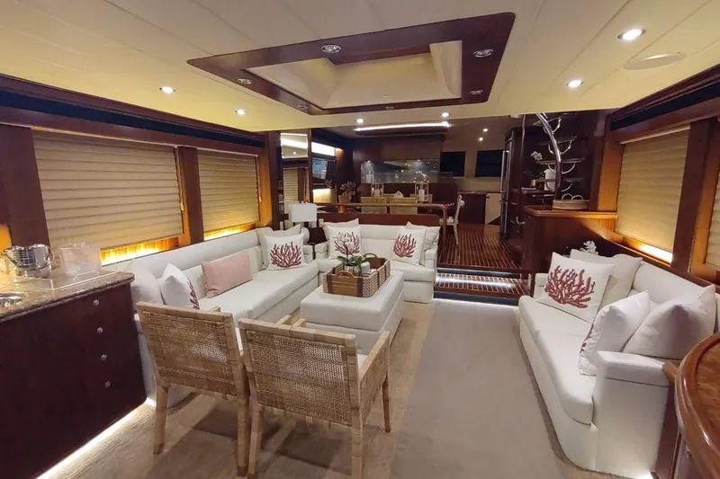3w Yacht Photos Pics Luxurious interior of 2010 Horizon 74 Motoryacht with elegant seating and modern decor.
