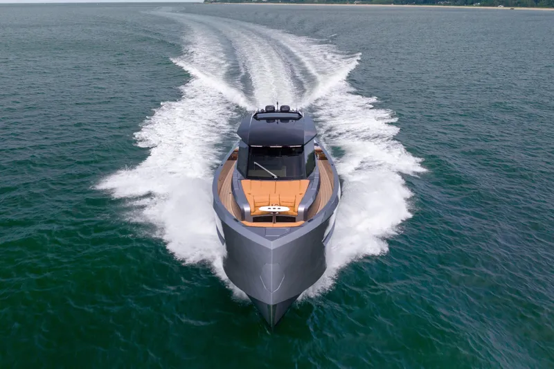 Grit Yacht Photos Pics 2025 Steeler Bronson 67 Beachclub yacht cruising on open water.