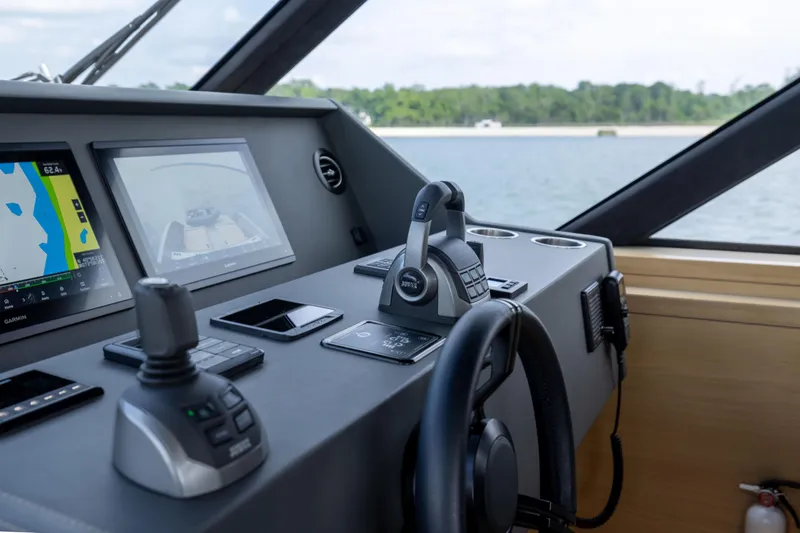 Grit Yacht Photos Pics Steeler Bronson 67 Beachclub 2025 yacht cockpit with advanced navigation systems.