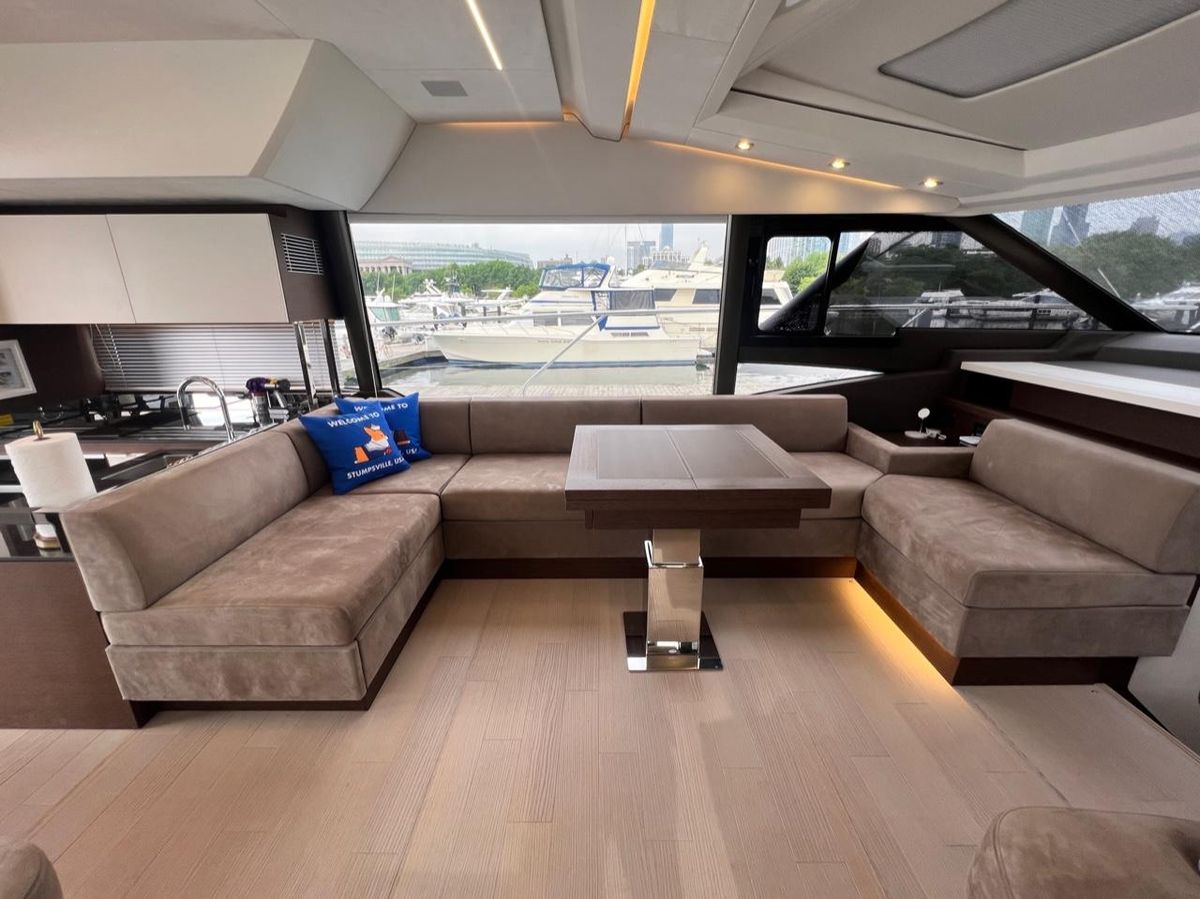 2021 Prestige 59 