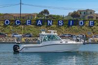 2016 Boston Whaler 315 Conquest
