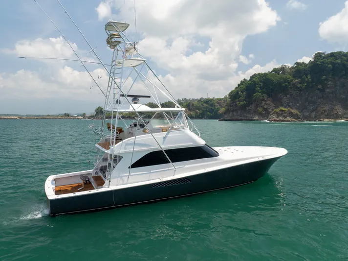 Relentless Yacht Photos Pics 